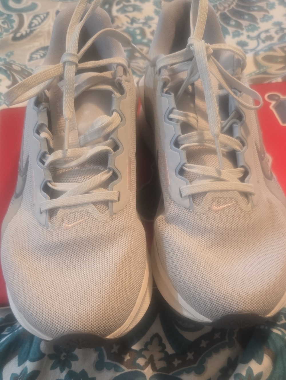Nike Women's Light Gray Athletic Sneakers - Subtle Pink Swoosh